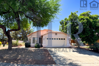 Building Photo - 3Bed/2 Bath Home w/2 Car Gar-51st/Loop 101...