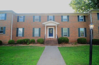 Building Photo - Upper Floor Condo, Great Area