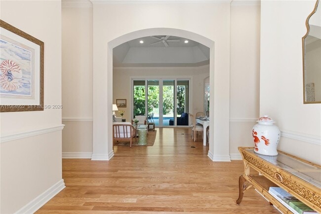 Building Photo - 12012 SE Laurel Ln