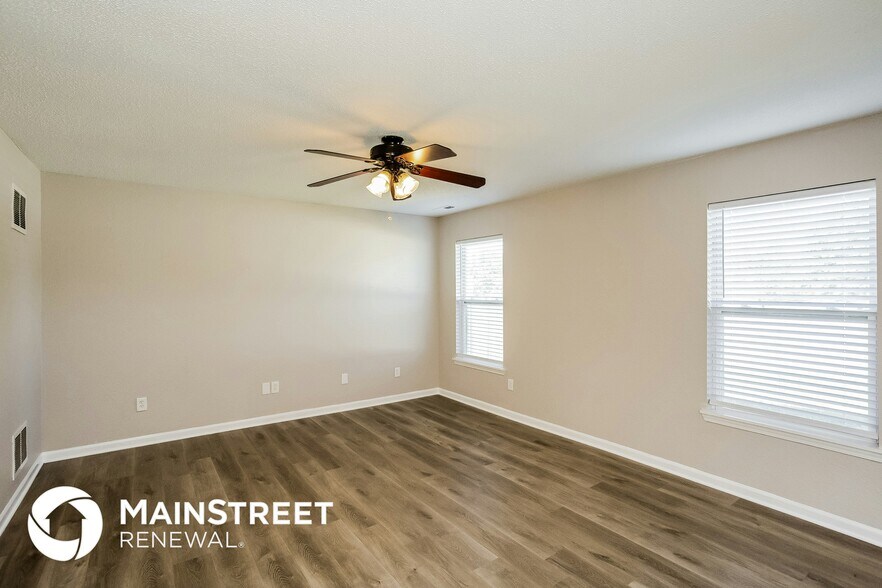 Building Photo - 350 Brookstone Dr