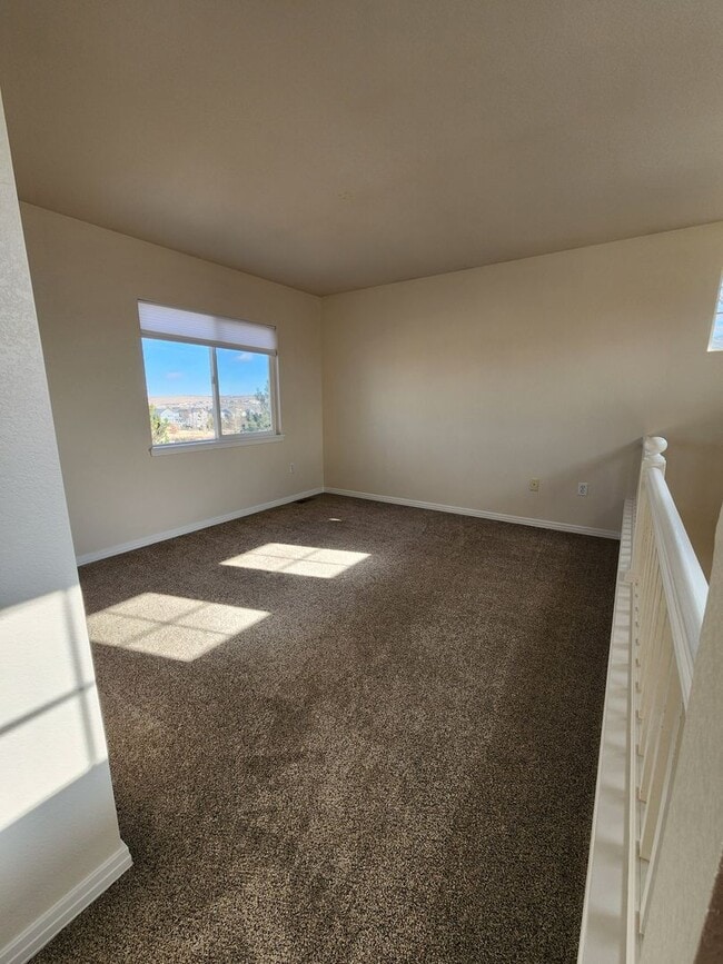 Building Photo - Parker home in Desired Stonegate Neighborhood!