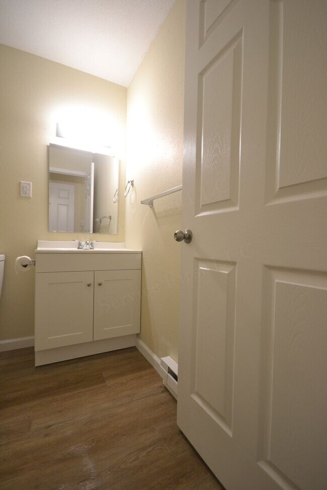 Building Photo - Sommerfield Apartments