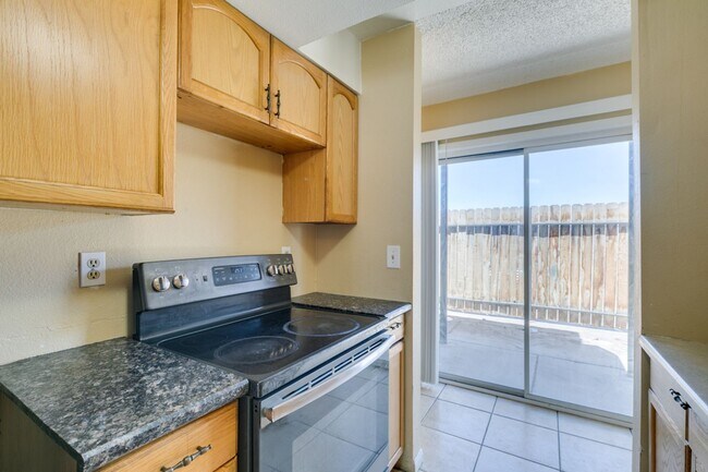 Building Photo - 3615 Kolendo Ct