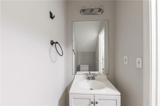 Building Photo - 776 Crestside Ct