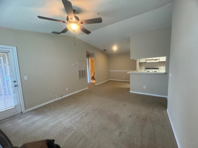 Building Photo - 7667 N Wickham Rd