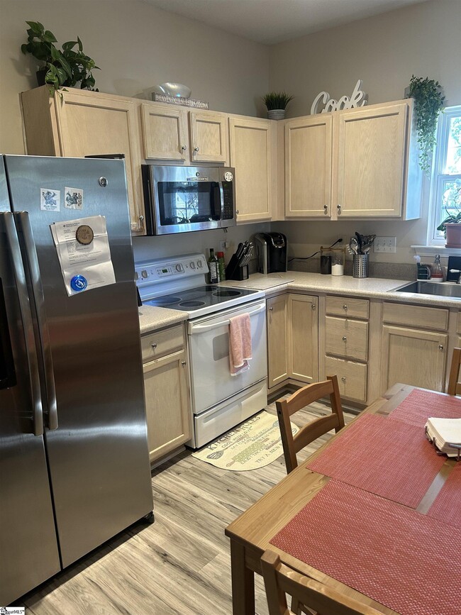 Building Photo - 110 Shelby Ct