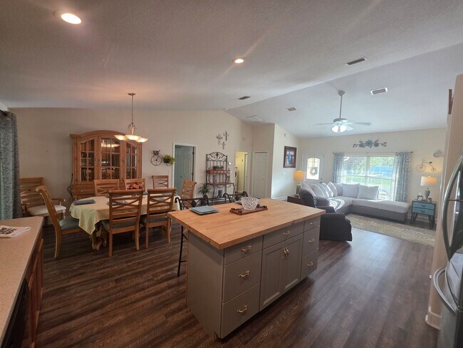 Building Photo - Beautiful corner lot home