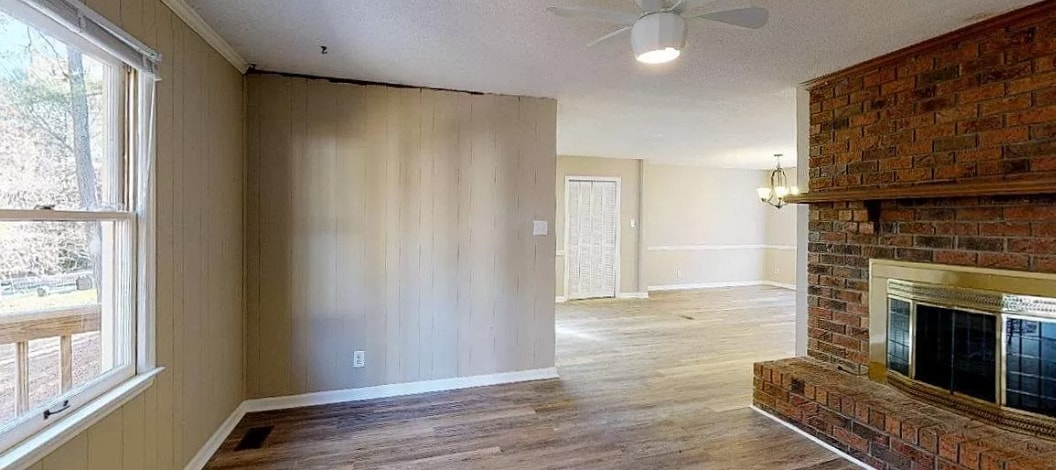 Building Photo - 421 Constitution Dr