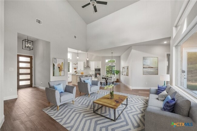 Building Photo - 118 Cap Rock Dr