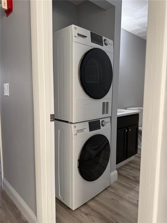 Building Photo - 61 Esten Ave