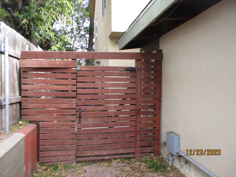Building Photo - 4953 Campanile Dr