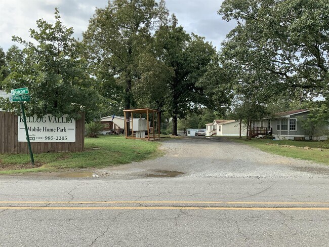 Building Photo - 1717 Hatcher Rd