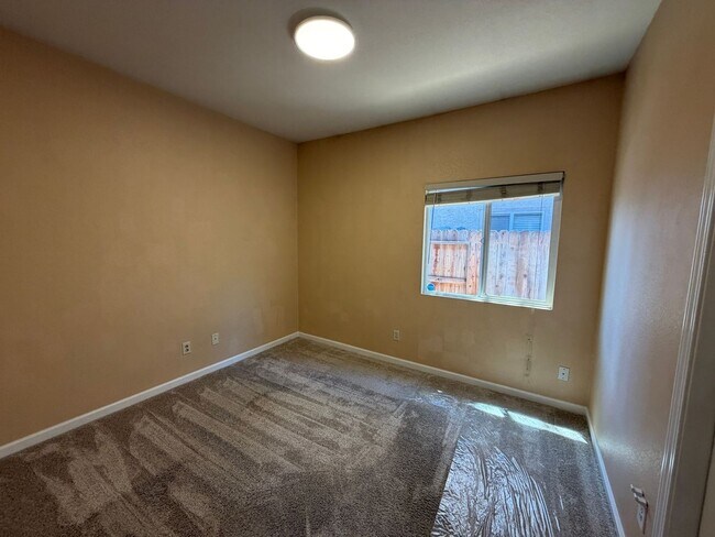 Building Photo - Beautiful Home in Cresleigh Ranch Village