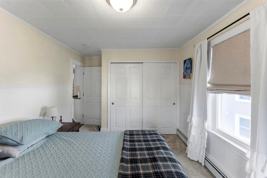 Building Photo - 8 Peck Ave