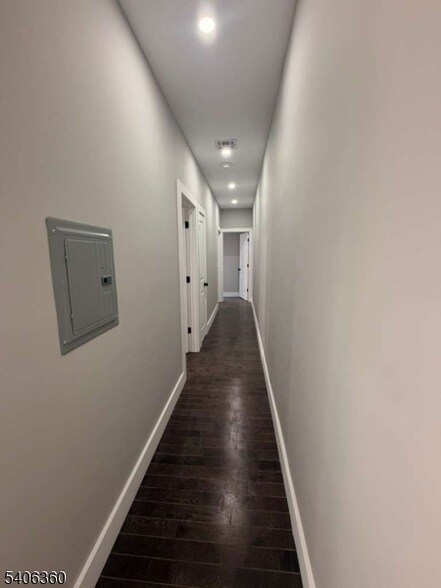 Building Photo - 69 Brookdale Ave