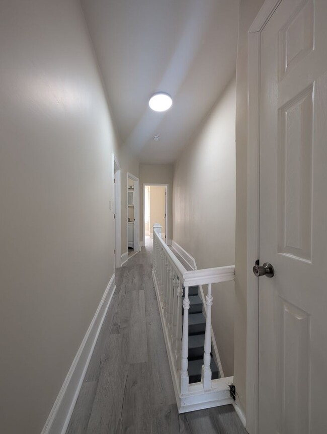 Building Photo - Beautiful Newly Remodeled 3 bedroom Coming...