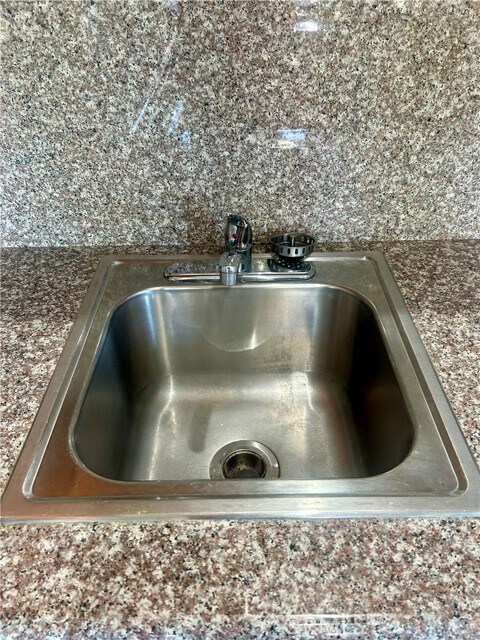 Building Photo - 2121 James M Wood Blvd