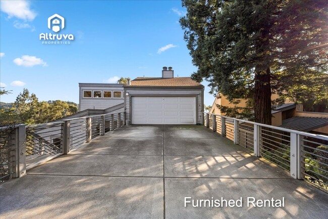 Building Photo - 2177 Manzanita Dr