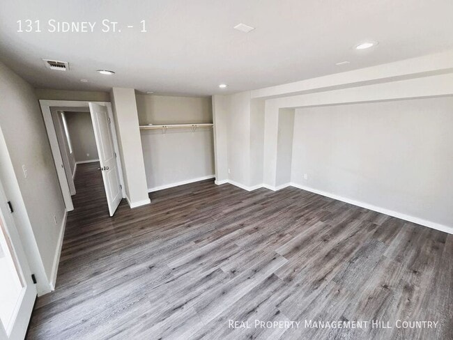 Building Photo - 131 Sidney St