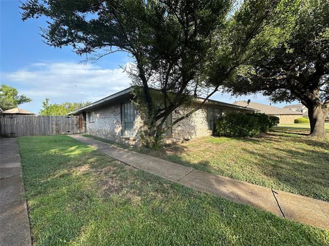 Building Photo - 306 Towne House Ln