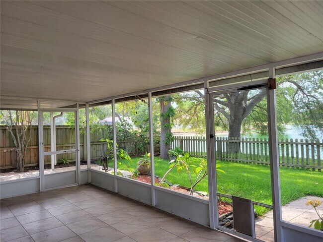 Building Photo - 2011 Cattleman Dr