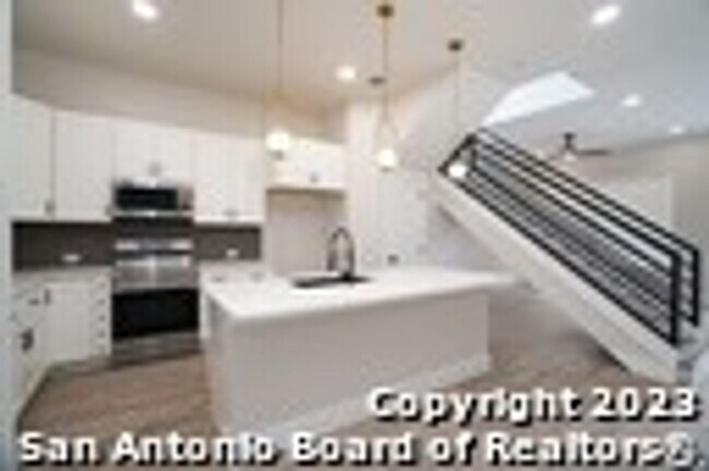 Building Photo - 343 Porter St