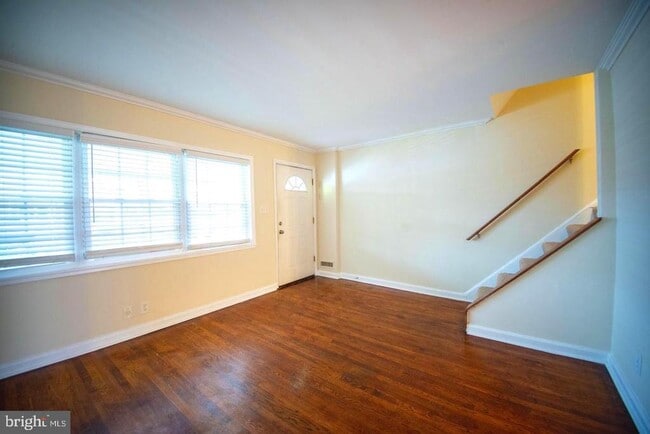 Building Photo - 7471 Rabon Ave