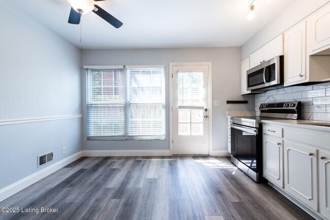 Building Photo - 2159 Bonnycastle Ave