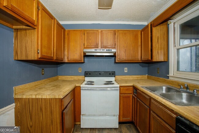 Building Photo - 4380 Barrington Pl