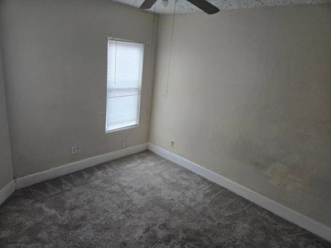 Building Photo - 560 N Montello St