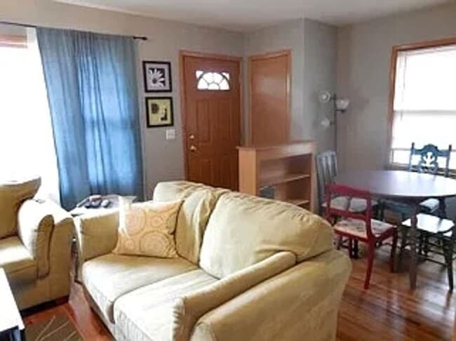 Building Photo - 1618 Natchez Ave S