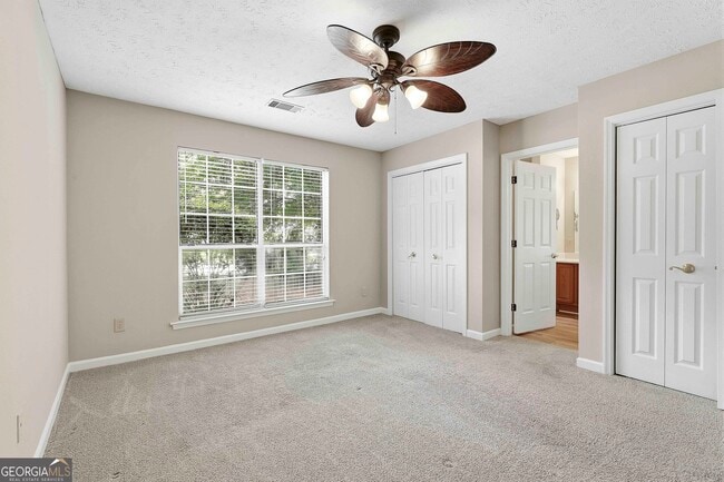 Building Photo - 518 Longwood Ln