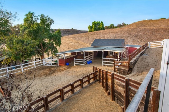 Building Photo - 27151 Mission Hills Dr