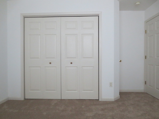 Closet - 1307 Dryden Rd