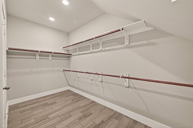 Building Photo - 2619 Lilac Point Ln