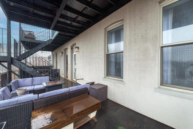 Building Photo - 6501 S Kimbark Ave