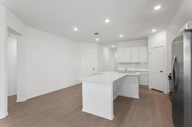 Building Photo - 316 Keefer