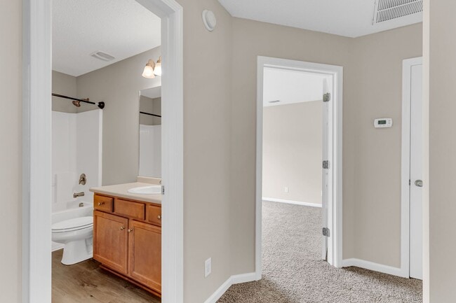 Building Photo - 3 Bedroom 2.5 Bathroom Townhome in Cypress Point - Richmond Hill