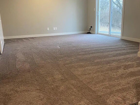 Building Photo - 5440 154th Ct