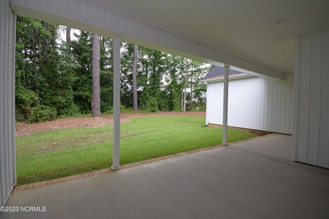 Building Photo - 4274 Pinehurst Ct