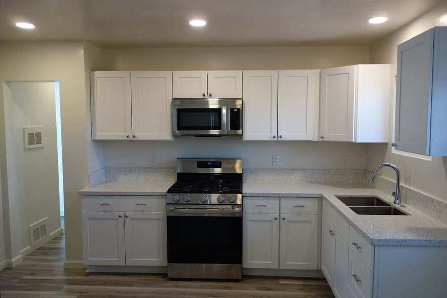 Building Photo - 7384 Elata