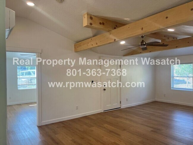 Building Photo - 1388 Country Ln