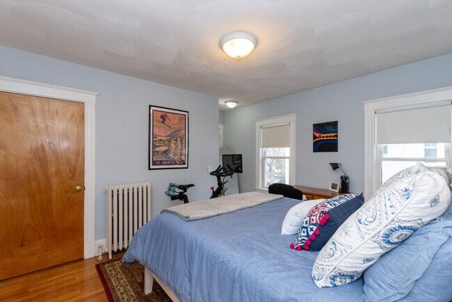 Building Photo - 17-19-19 Worcester St