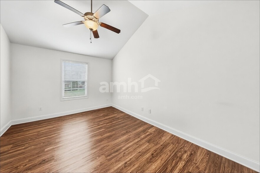 Building Photo - 1706 Antebellum Dr