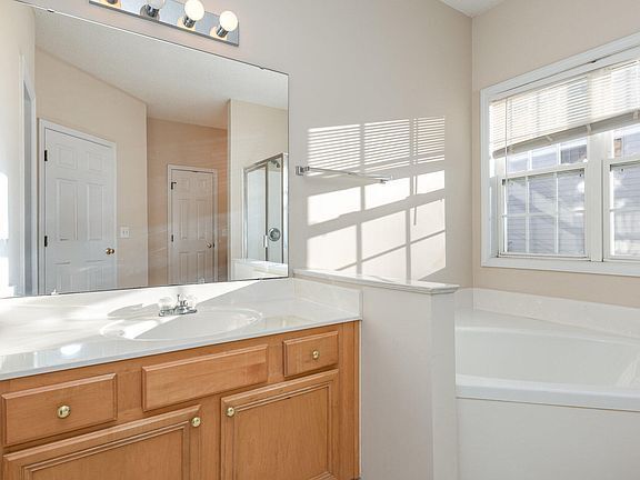 Building Photo - Build Equity While Leasing - Lease and Own from Day One!