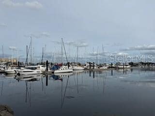 Building Photo - 275 1st Ave S