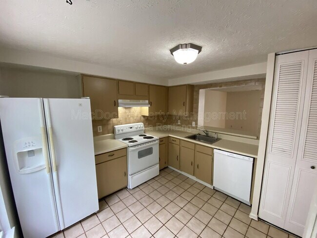 Building Photo - 4749 Hedrick Ln