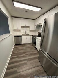 Building Photo - 51 Hill Rd