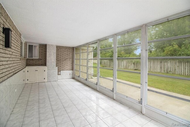 Building Photo - 29210 Heritage Ct