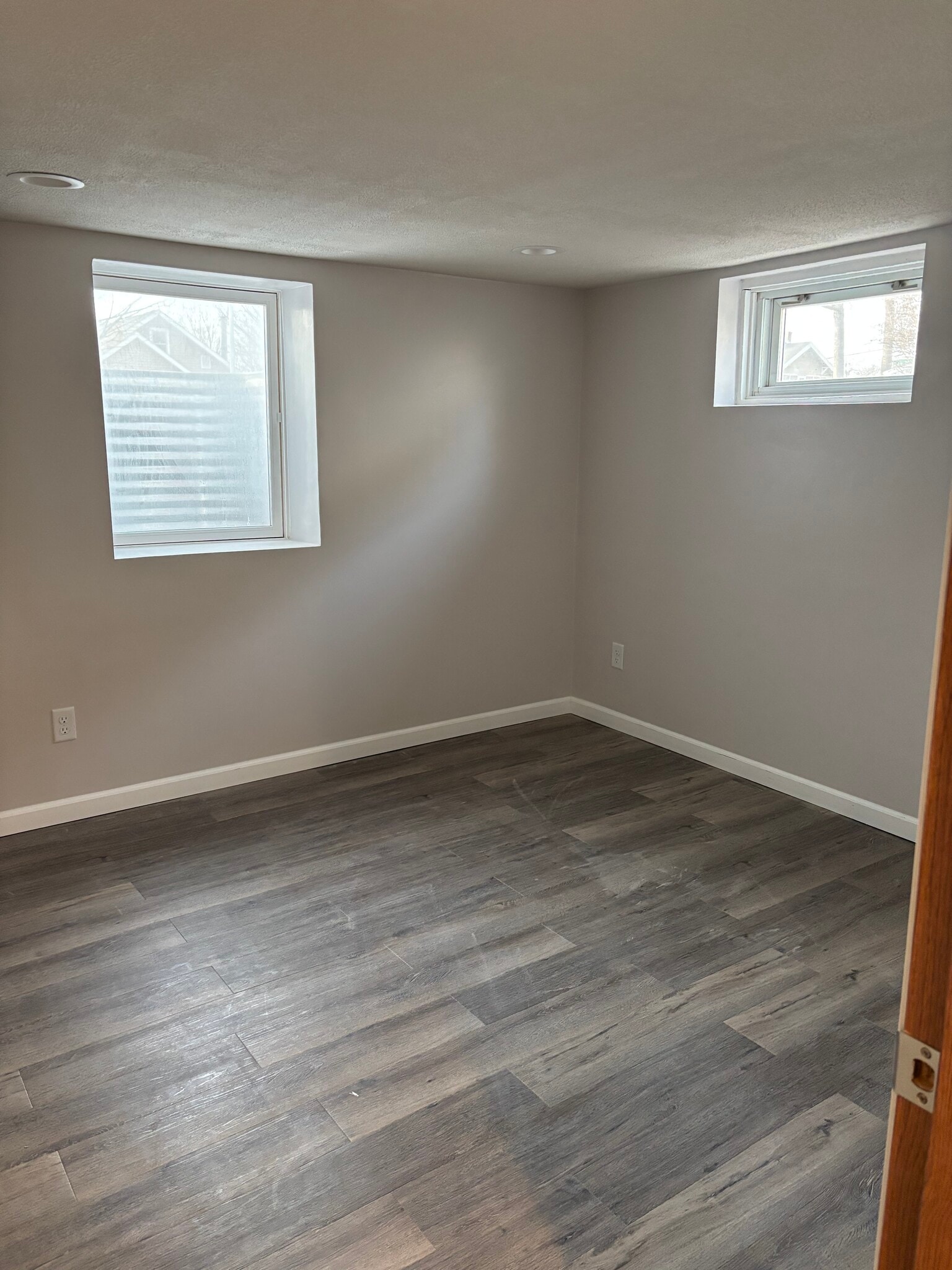 Building Photo - 914 N 6th St